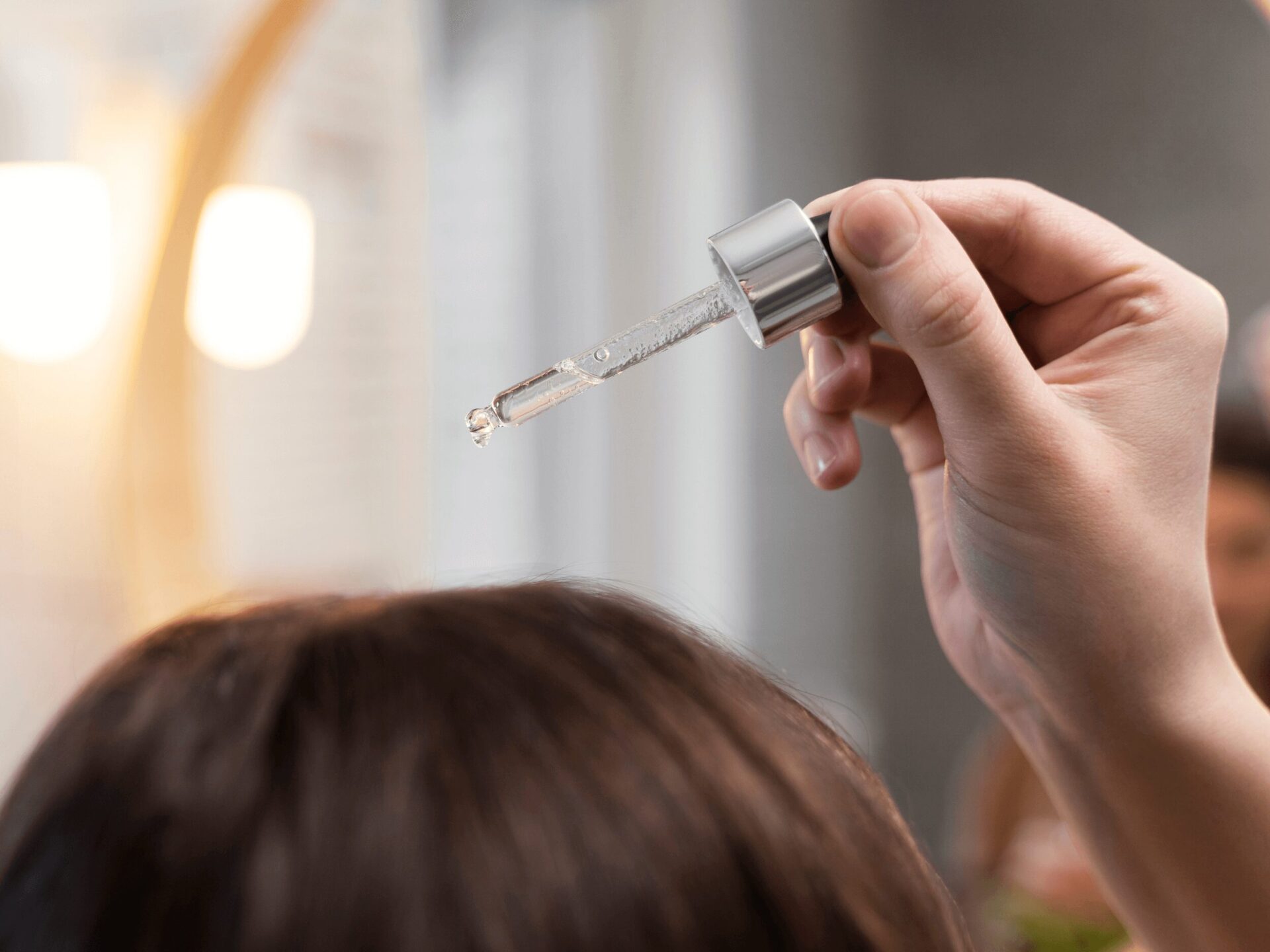 Mengenal Peran Hair Tonic untuk Kulit Kepala Lepek dan Rambut Berminyak